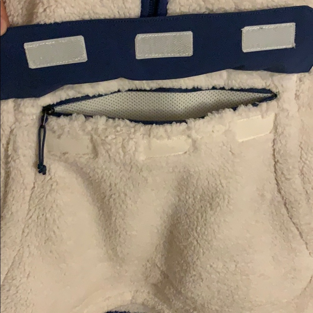 The North Face 1/4 Zip Pullover - Picture 5 of 5